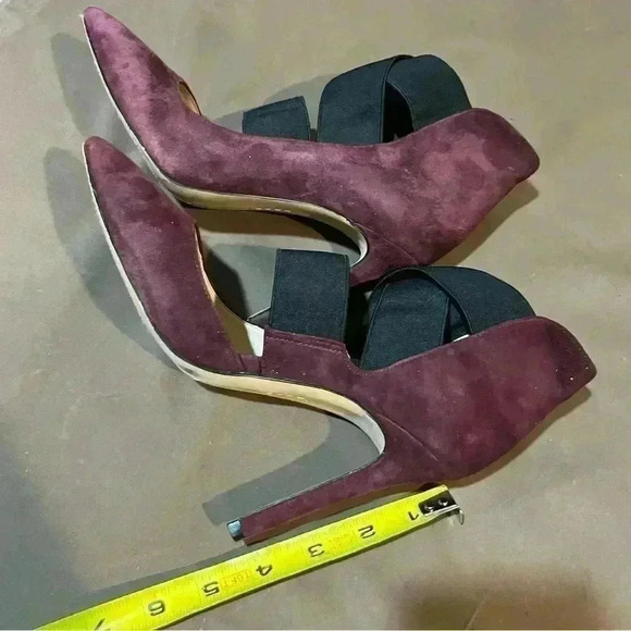 Vince Camuto Nigel Heels Sugar Plum Suede Pointy Toe Elastic Straps Sz 6.5 M - Picture 5 of 10